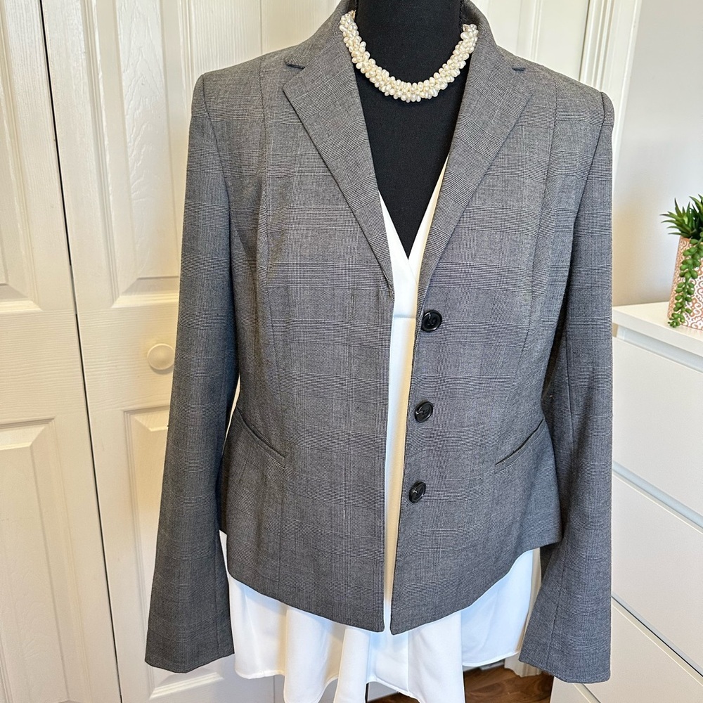 Ann Taylor Gray Plaid Blazer Size 6 Career Office Classic